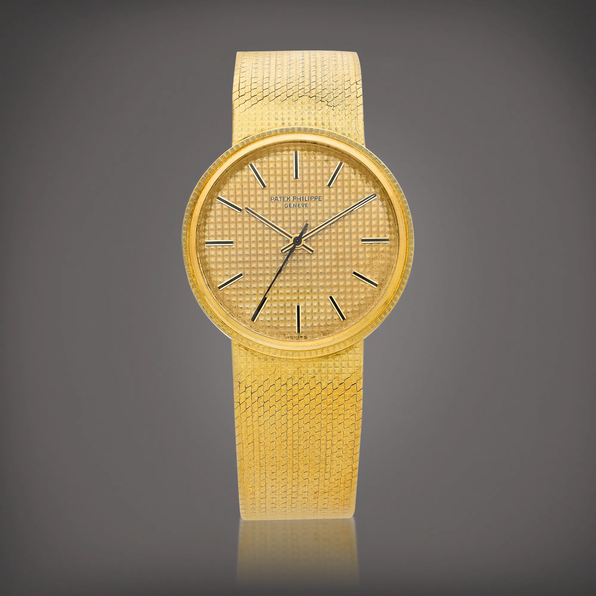 Patek Philippe Calatrava 3563 34.5mm Yellow gold Champagne