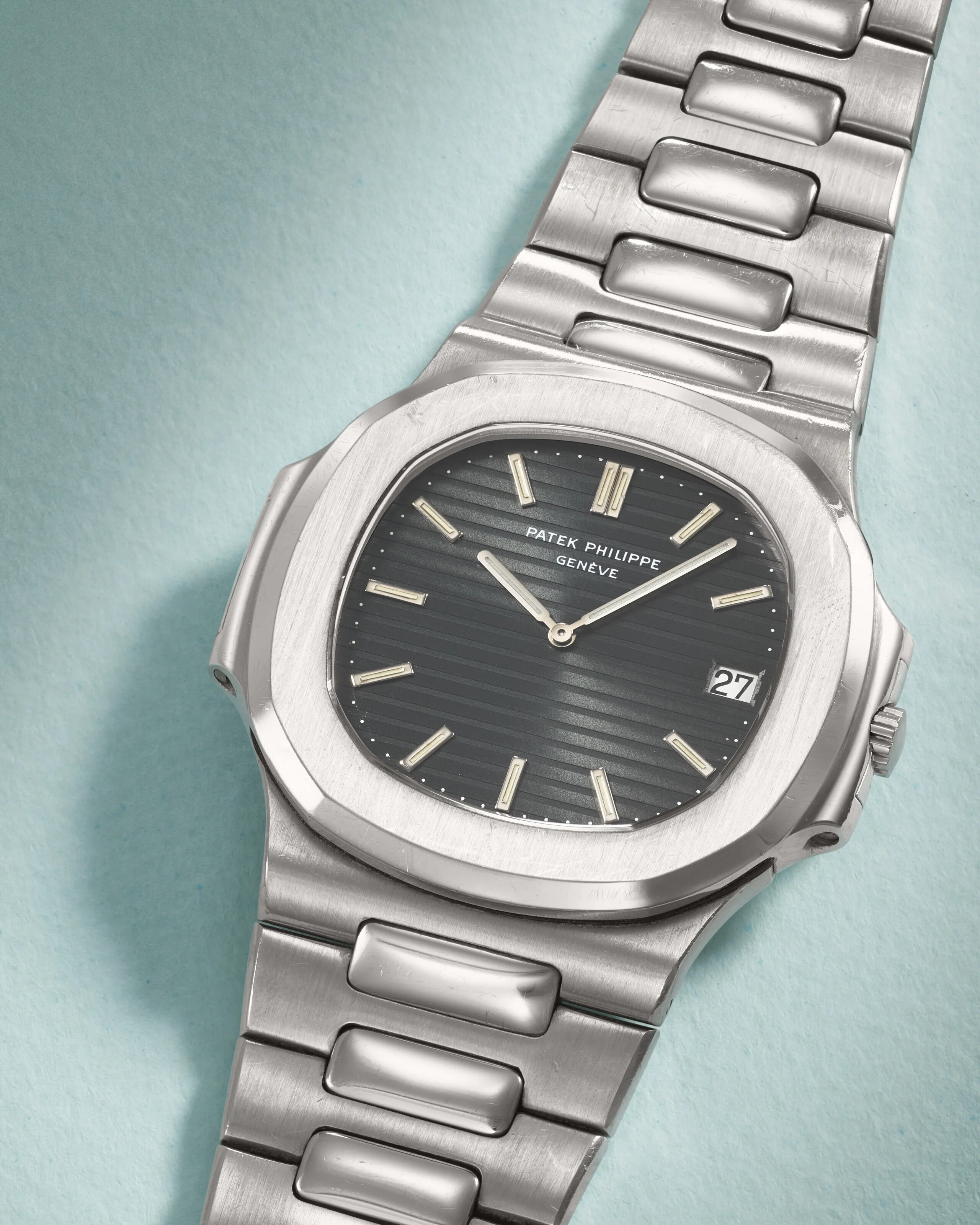 Patek Philippe Nautilus 3700/1 42mm Stainless steel Black 1