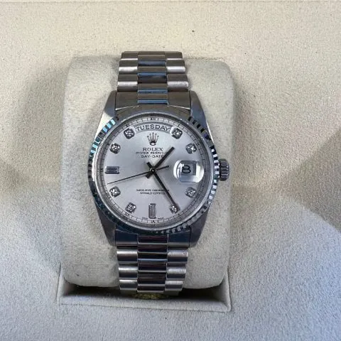 Rolex Day-Date 36 18239 36mm White gold Silver