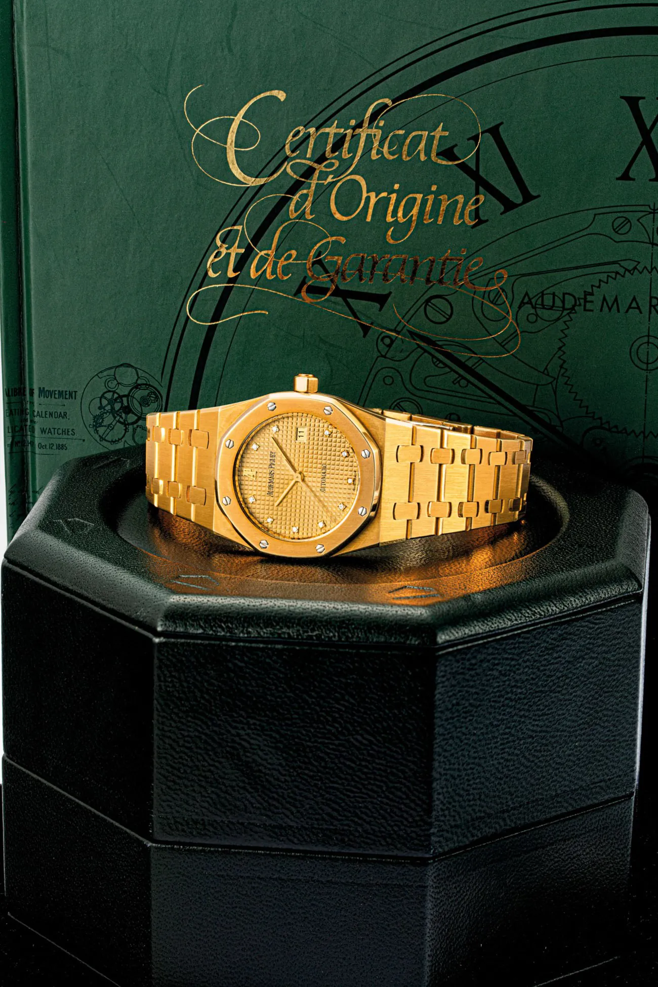 Audemars Piguet Royal Oak 15000 36mm 18k gold and diamond-set Golden