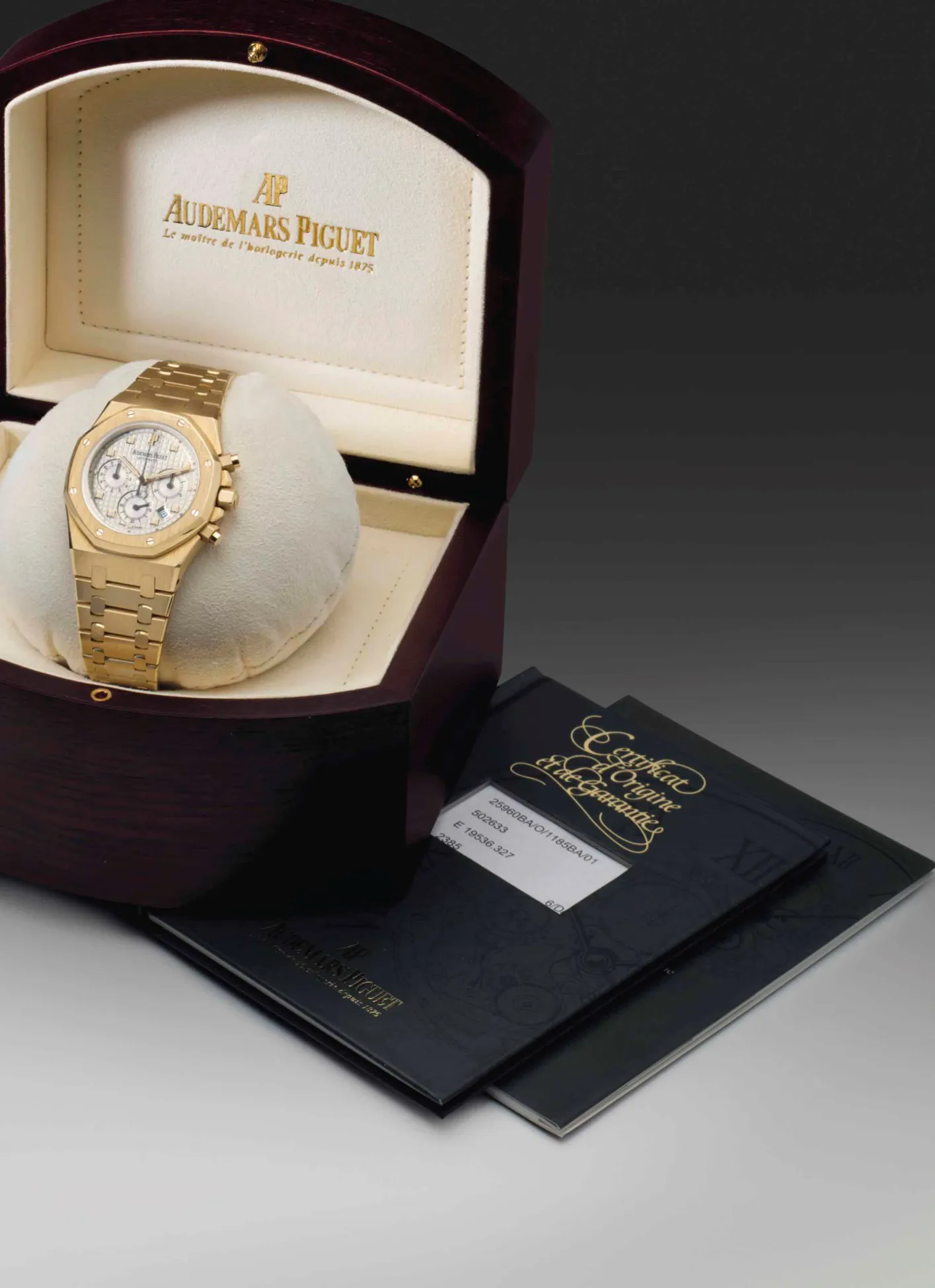 Audemars Piguet Royal Oak 25960BA 38.5mm Yellow gold White