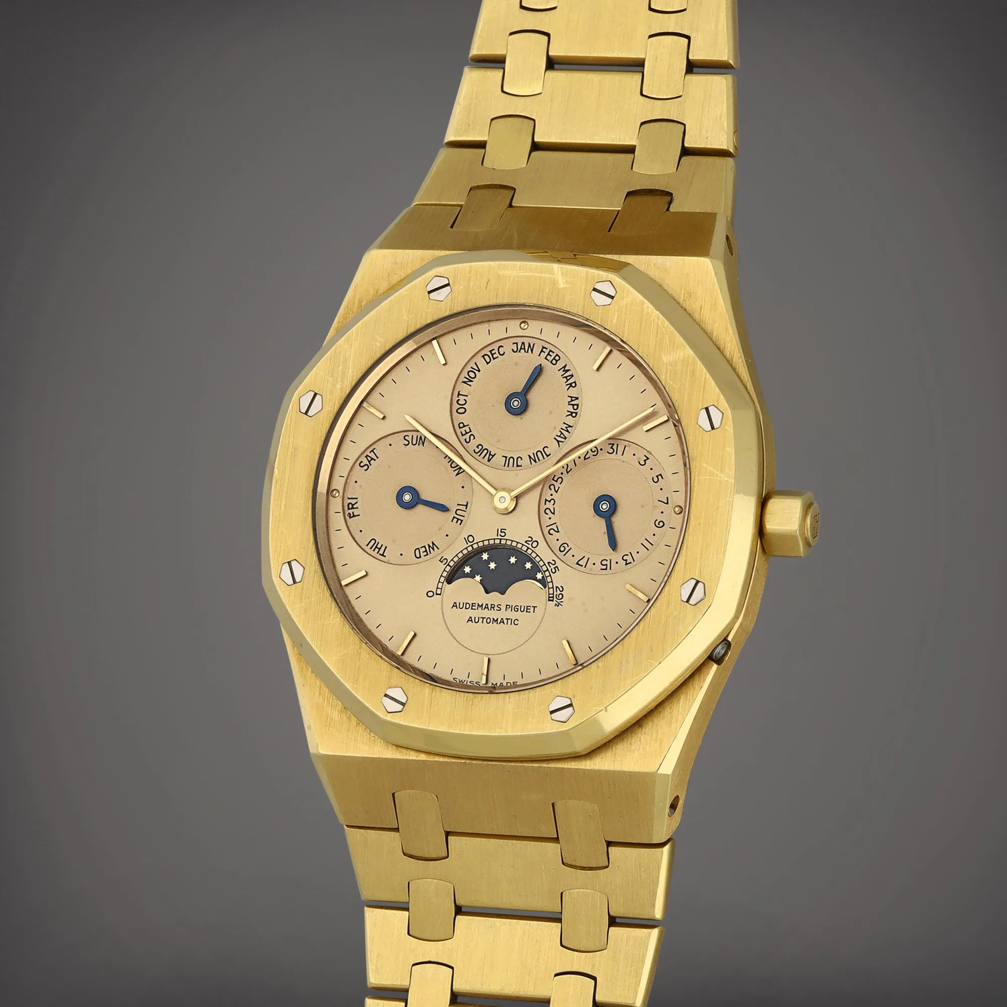 Audemars Piguet Royal Oak 25654BA 39mm Yellow gold Champagne