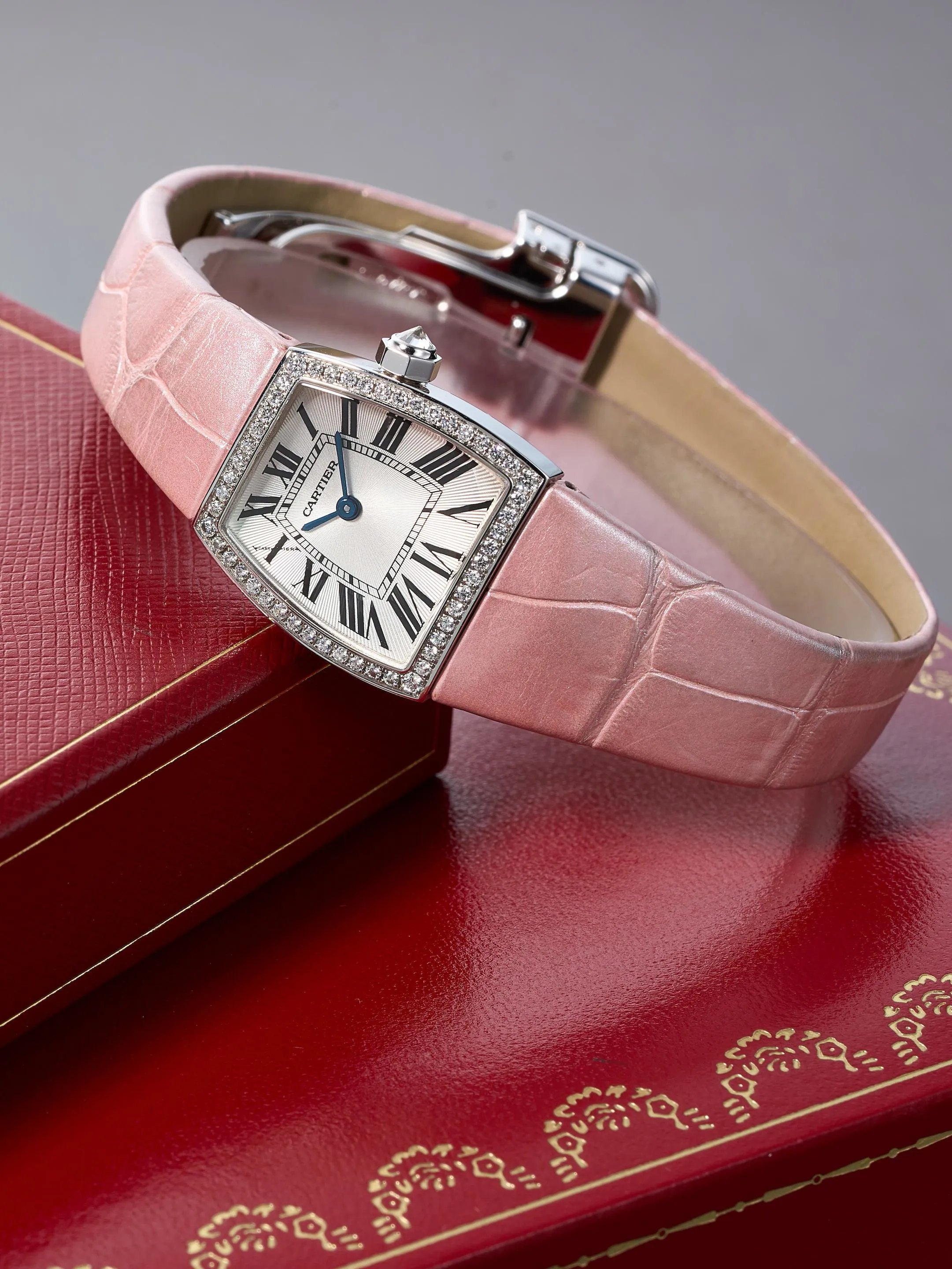 Cartier La Dona de Cartier 2905 22mm White gold Silver