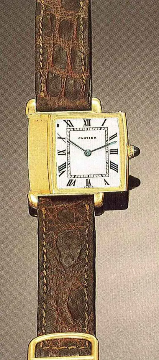 Cartier 24mm Yellow gold White