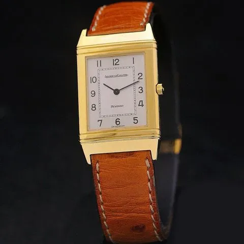 Jaeger-LeCoultre Reverso 140.105.1 23mm Yellow gold Silver