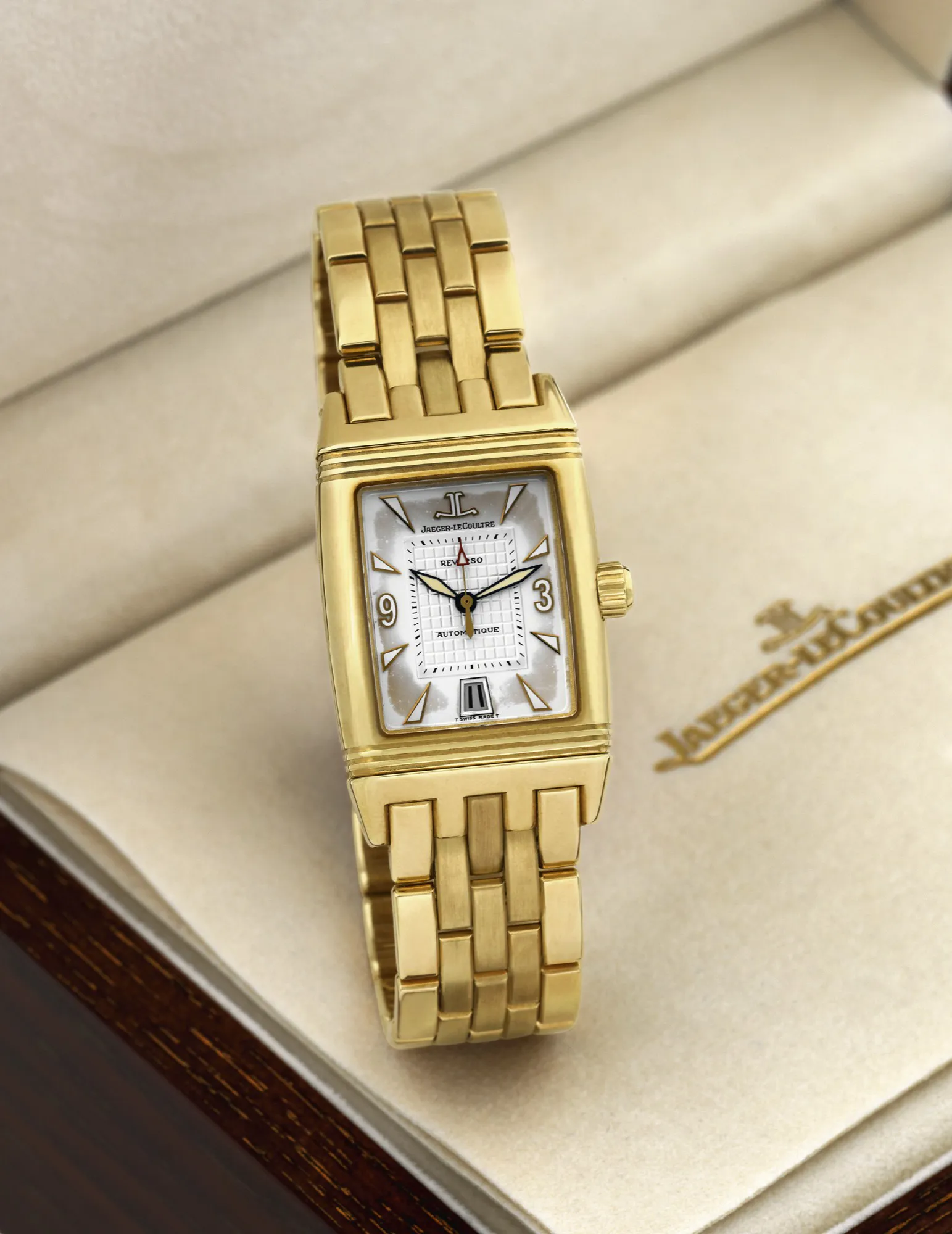 Jaeger-LeCoultre Reverso 290.1.60 27mm Yellow gold Silver