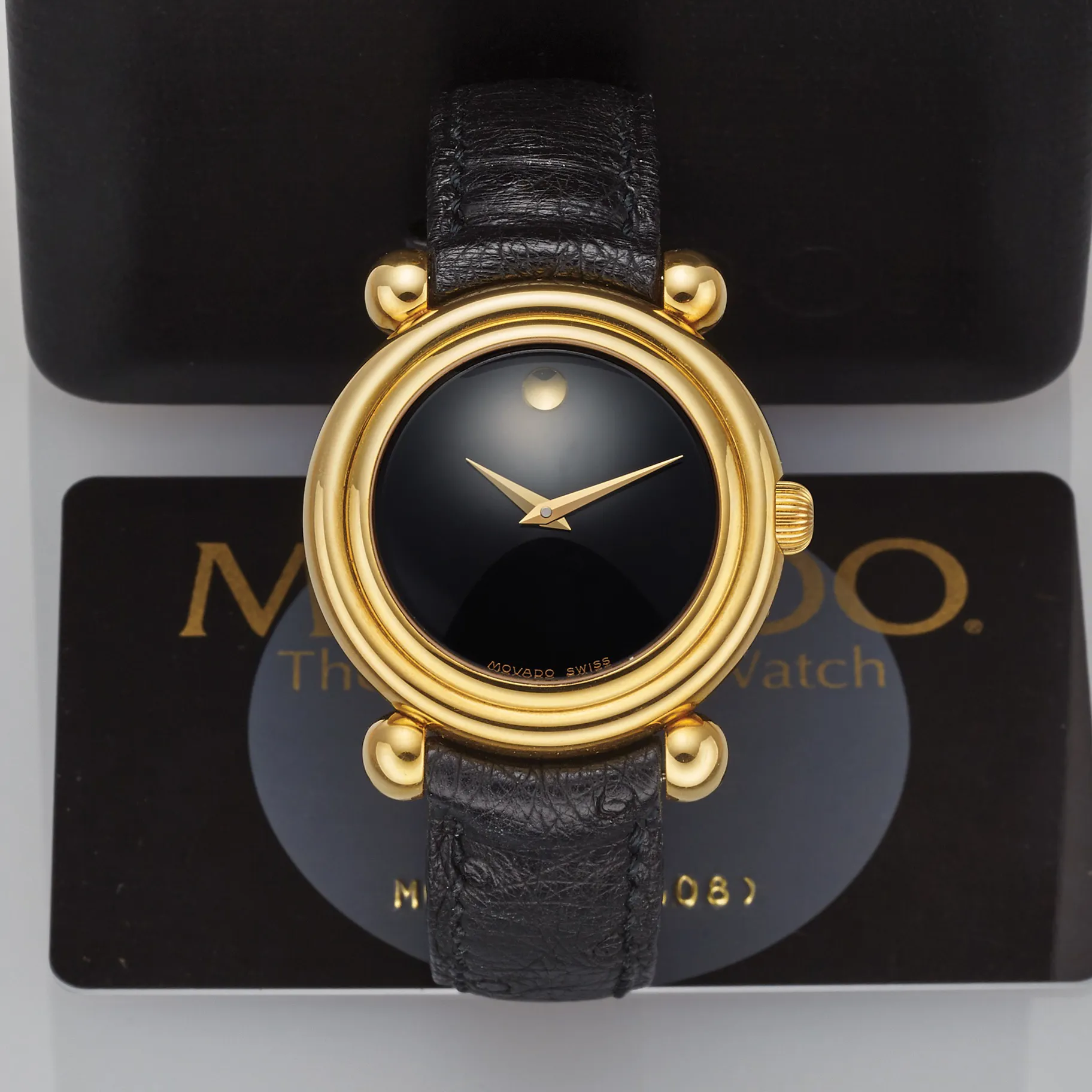 Movado Museum 37mm Yellow gold Black