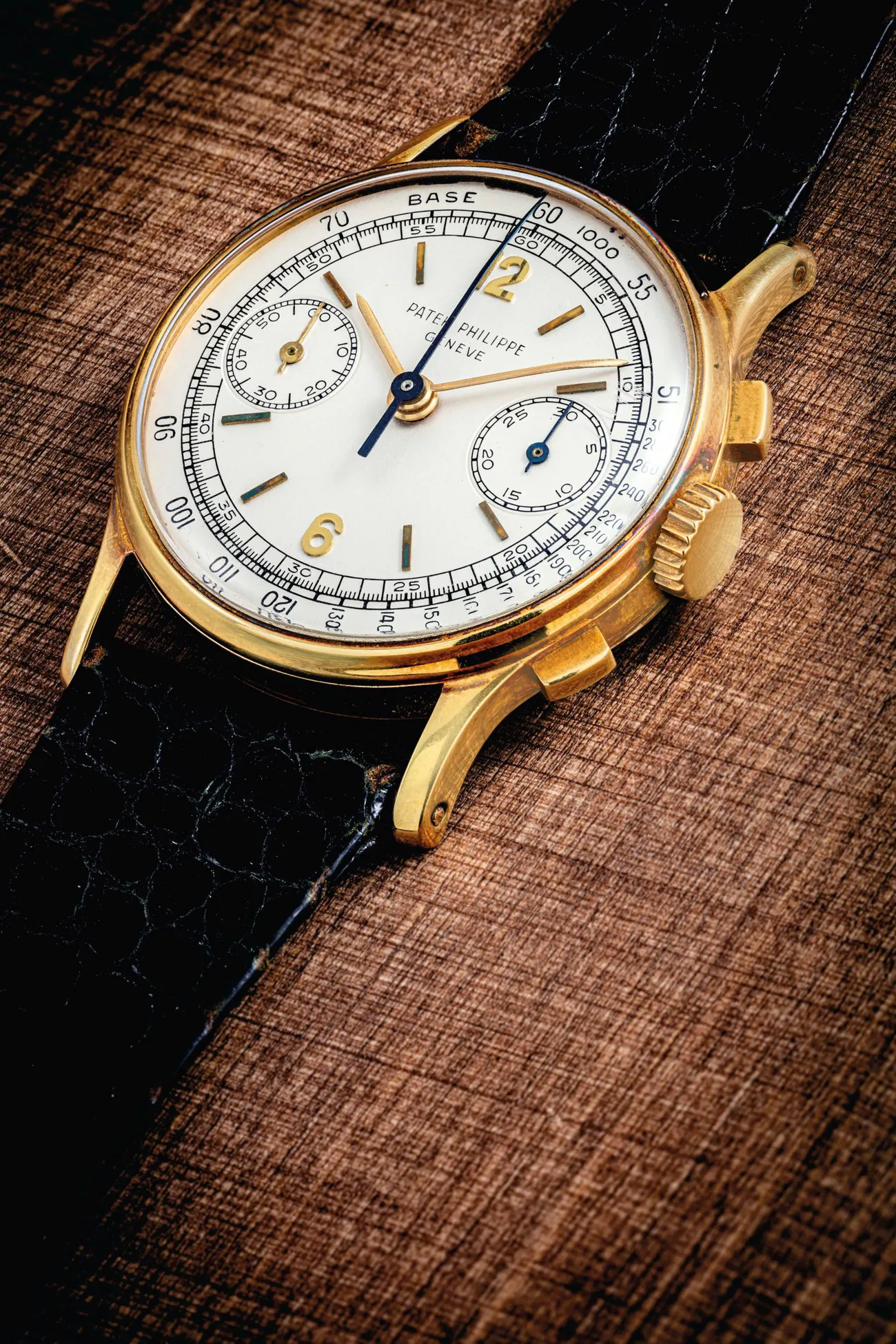 Patek Philippe 130 33mm Yellow gold White