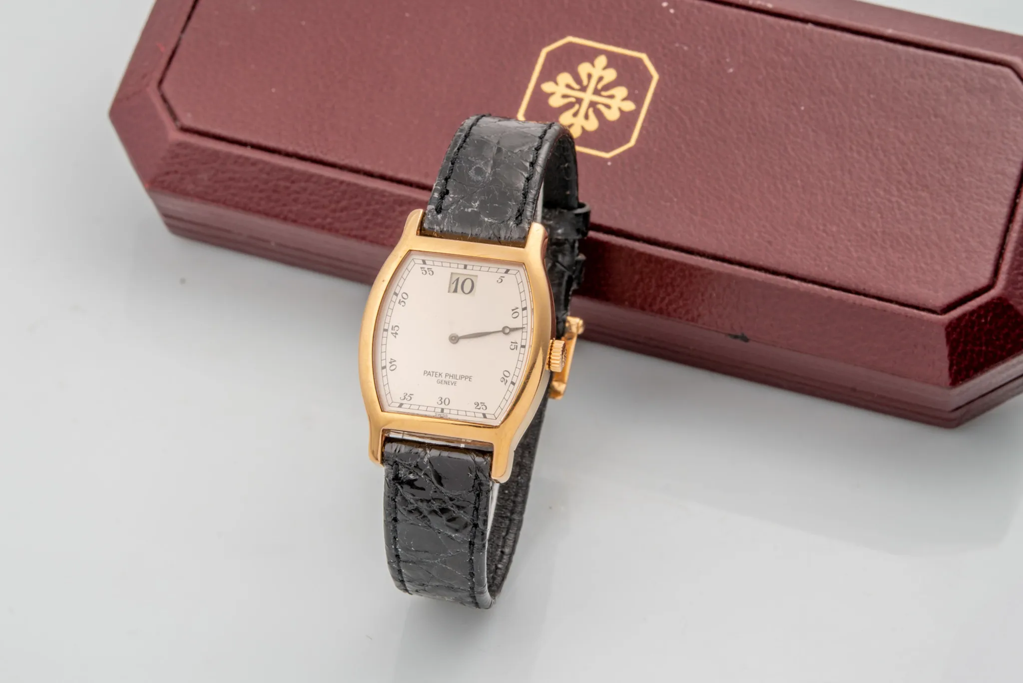 Patek Philippe 3969R 28mm Rose gold White 4