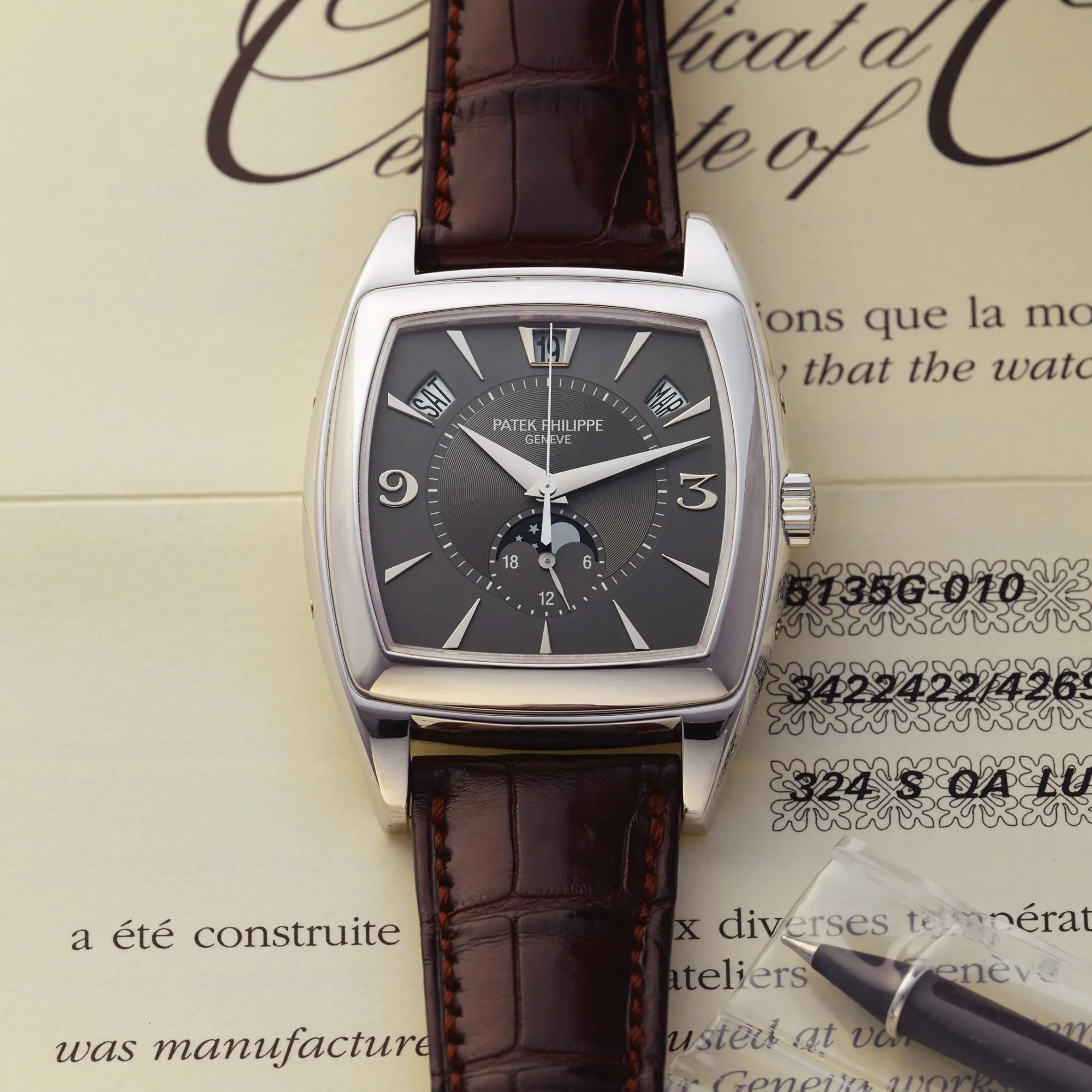 Patek Philippe Gondolo 5135G 38mm White gold Black