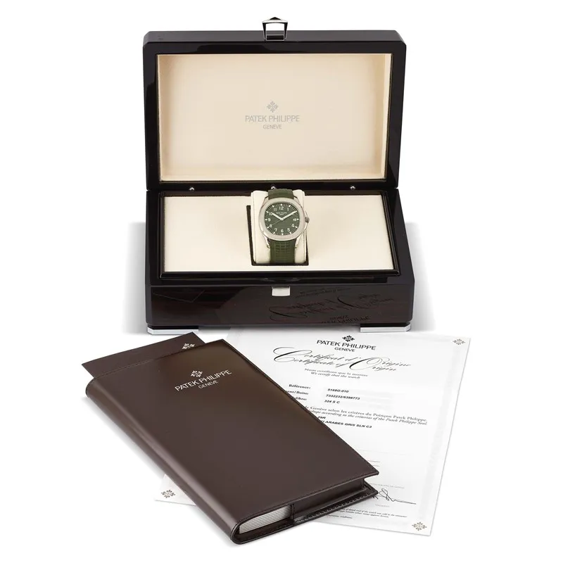 Patek Philippe Aquanaut 5168G 42mm White gold Green 1