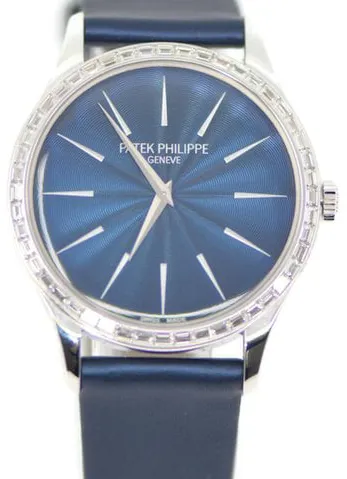 Patek Philippe Calatrava 4897/300G-001 33mm White gold Blue