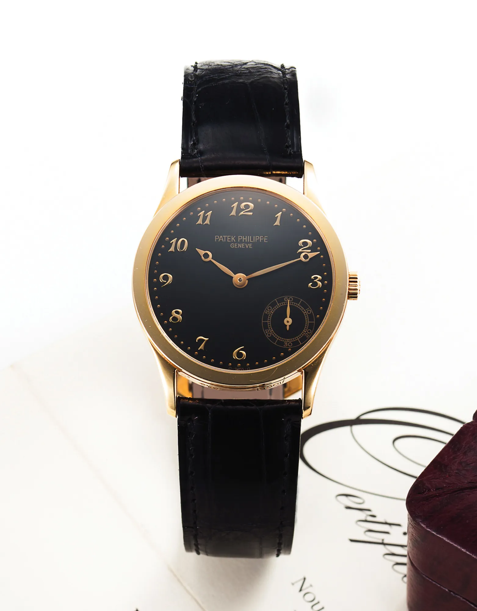 Patek Philippe Calatrava 5026 33mm Yellow gold Black