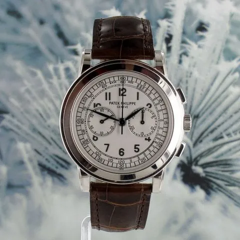 Patek Philippe Chronograph 5070G-001 42mm White gold Silver