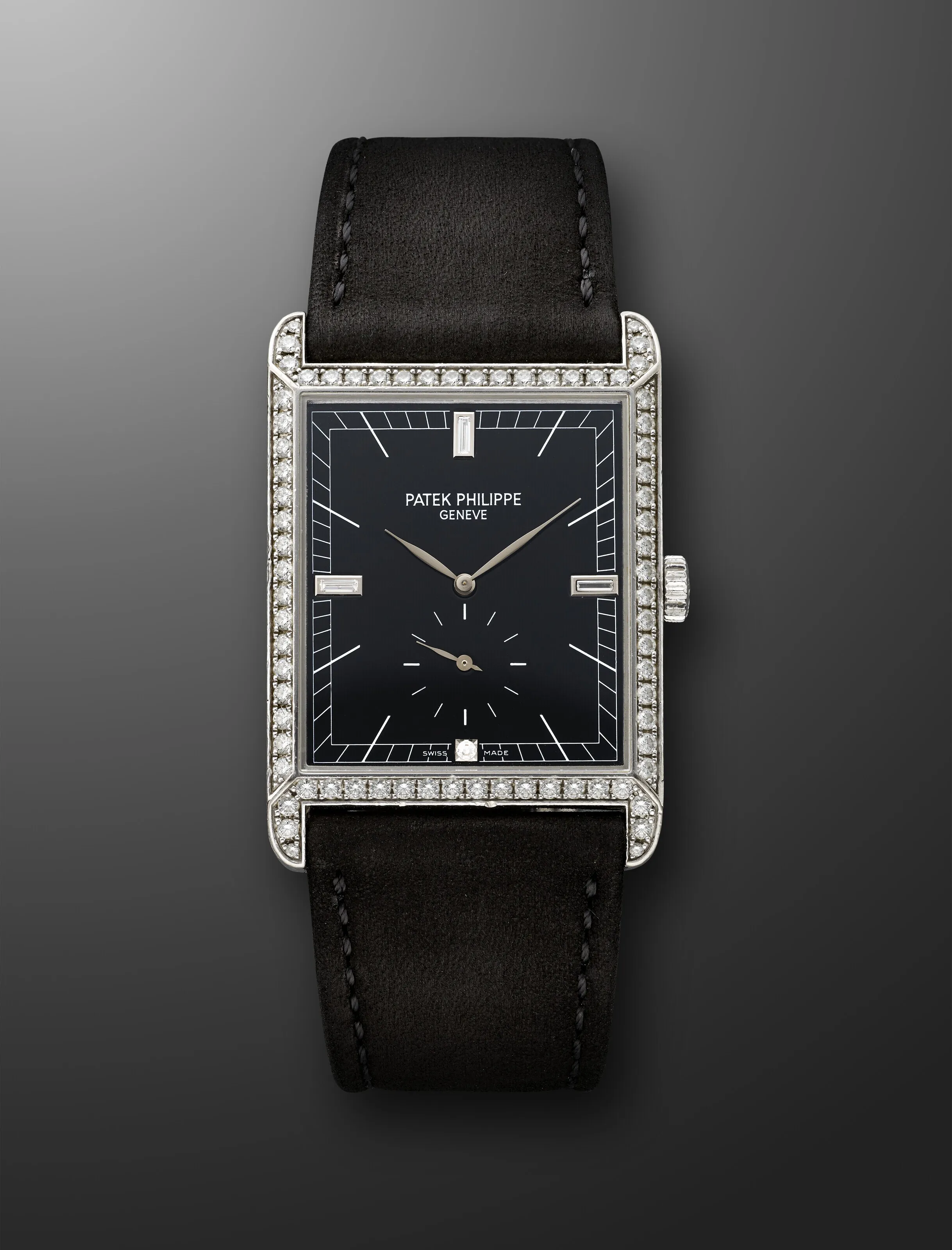 Patek Philippe Gondolo 5112G-001 30mm White gold Black