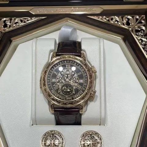 Patek Philippe Sky Moon Tourbillon 6002R-001 Rose gold Golden