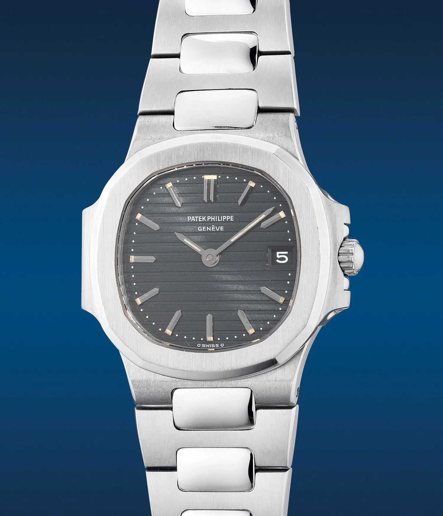 Patek Philippe Nautilus 4700/001 26mm Stainless steel Black