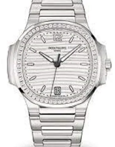 Patek Philippe Nautilus 7118/1200A-010 35mm Stainless steel Silver