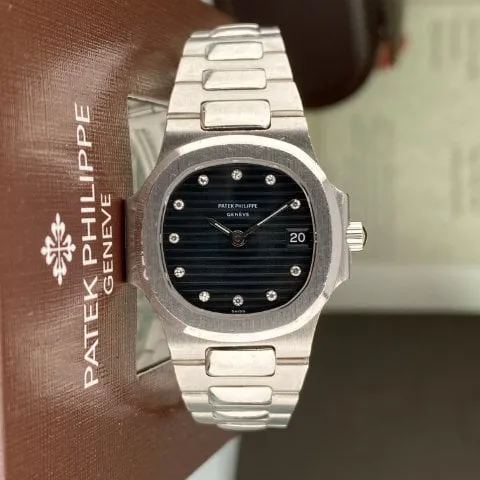 Patek Philippe Nautilus 4700/1p Platinum Black