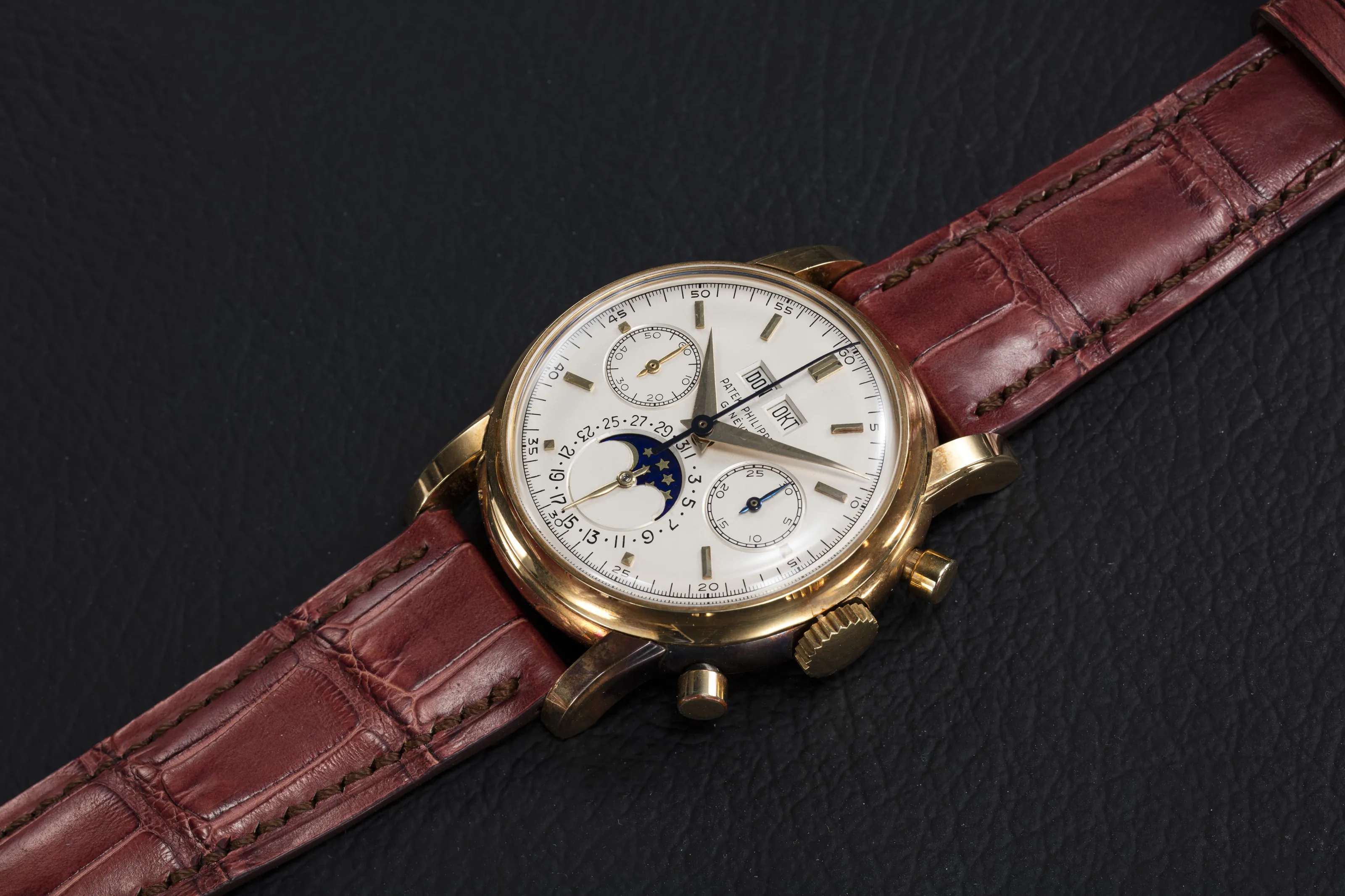 Patek Philippe Perpetual Calendar Chronograph 2499 37mm Yellow gold Silver