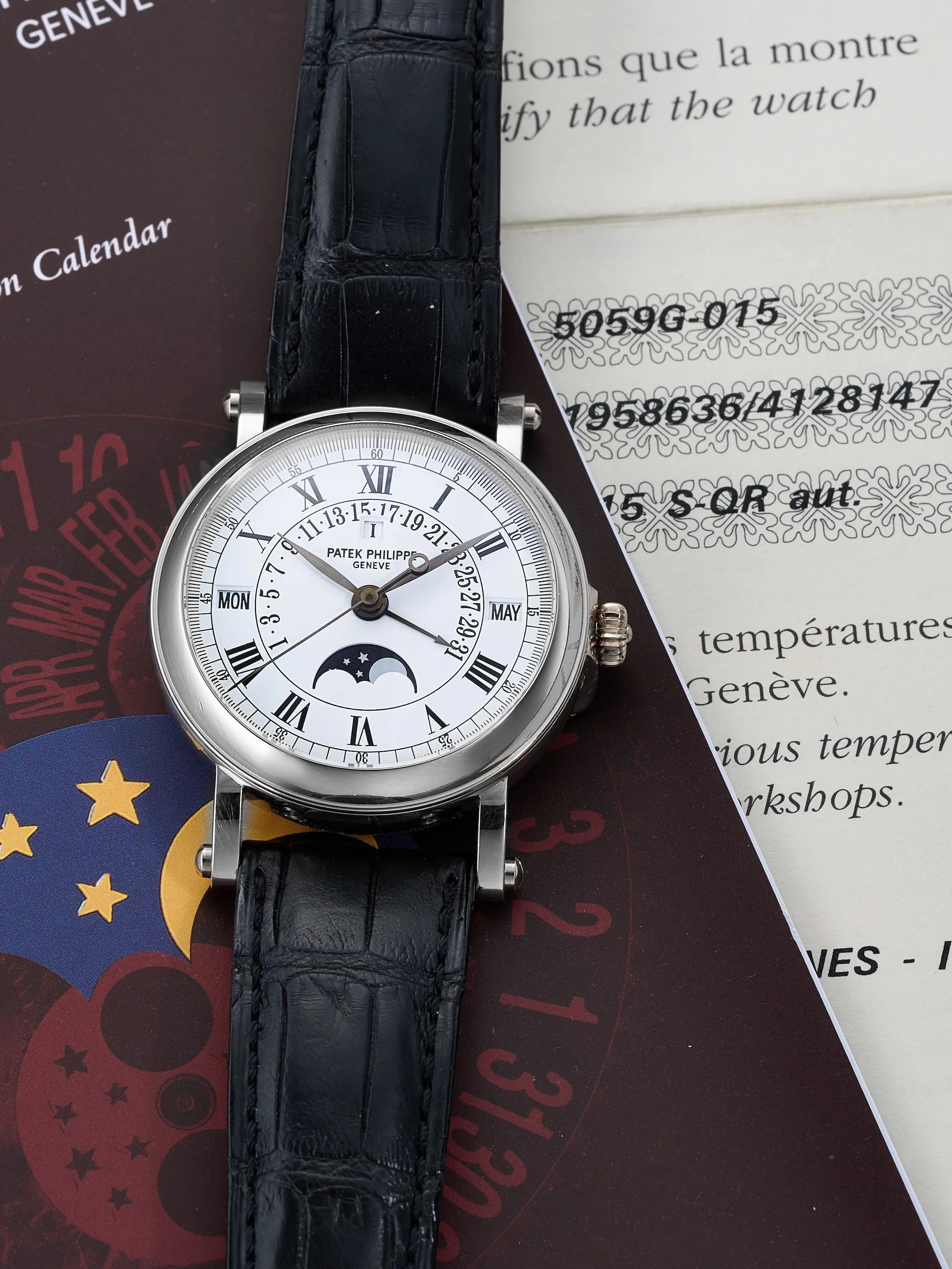 Patek Philippe Perpetual Calendar 5059G-015 36mm White gold White