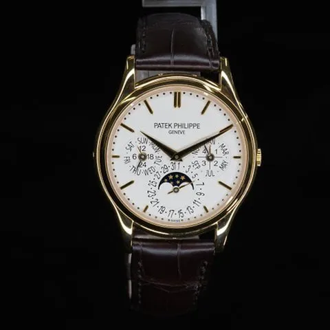 Patek Philippe Perpetual Calendar 5140J-001 37mm Yellow gold Black