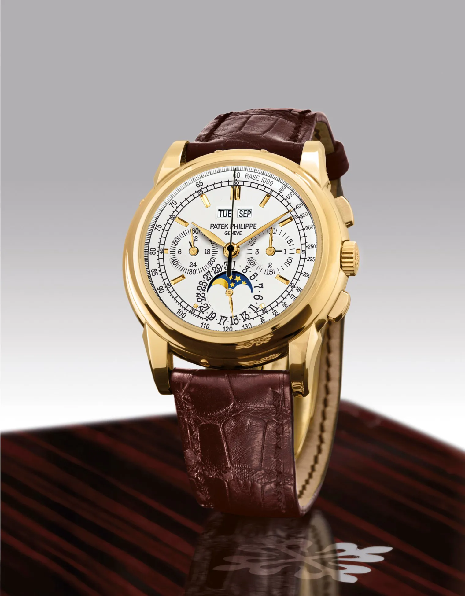 Patek Philippe Perpetual Calendar Chronograph 5970J 40mm Yellow gold Silver