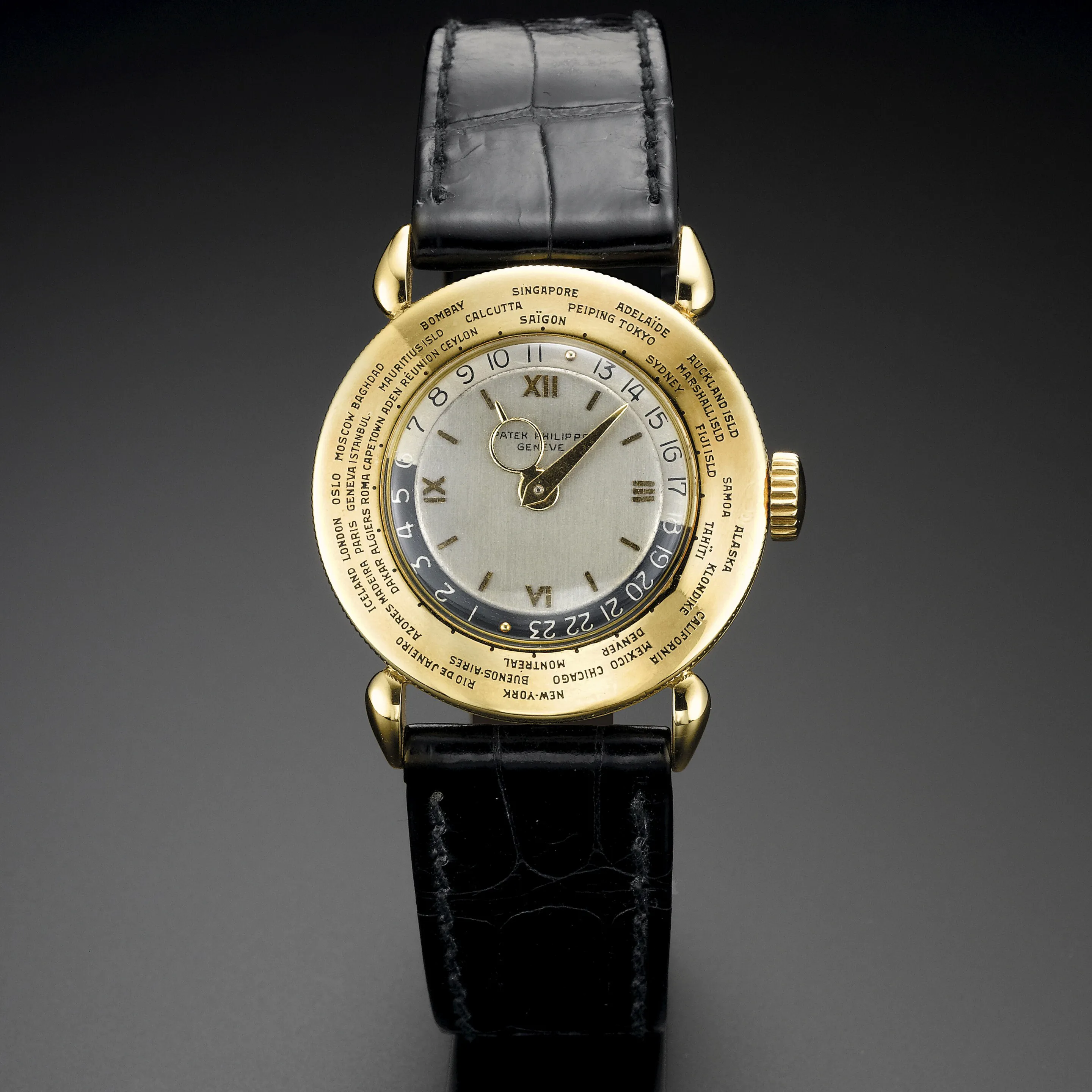 Patek Philippe World Time 1415 31mm Yellow gold Silver