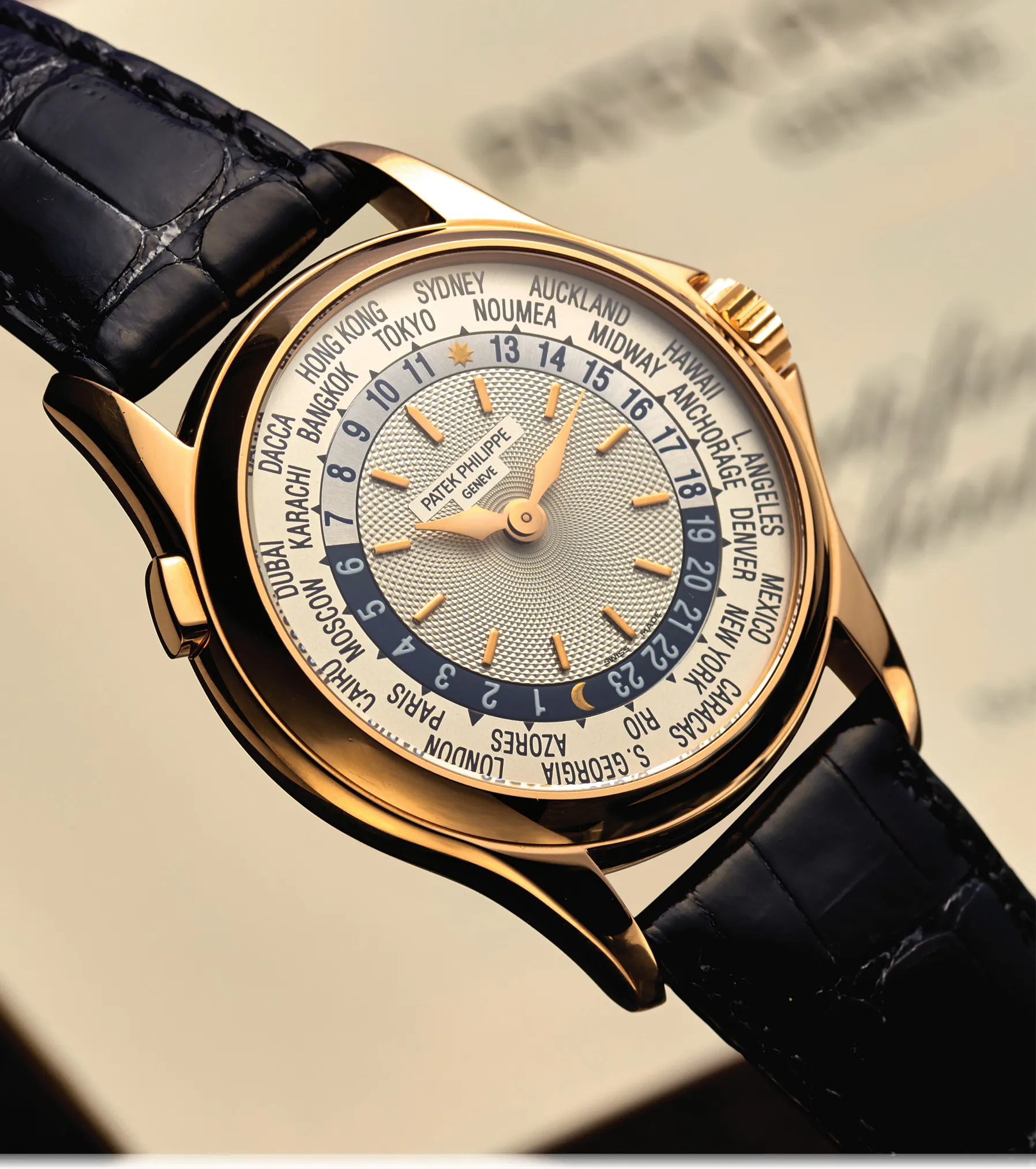 Patek Philippe World Time 5110R 37mm Rose gold Silver