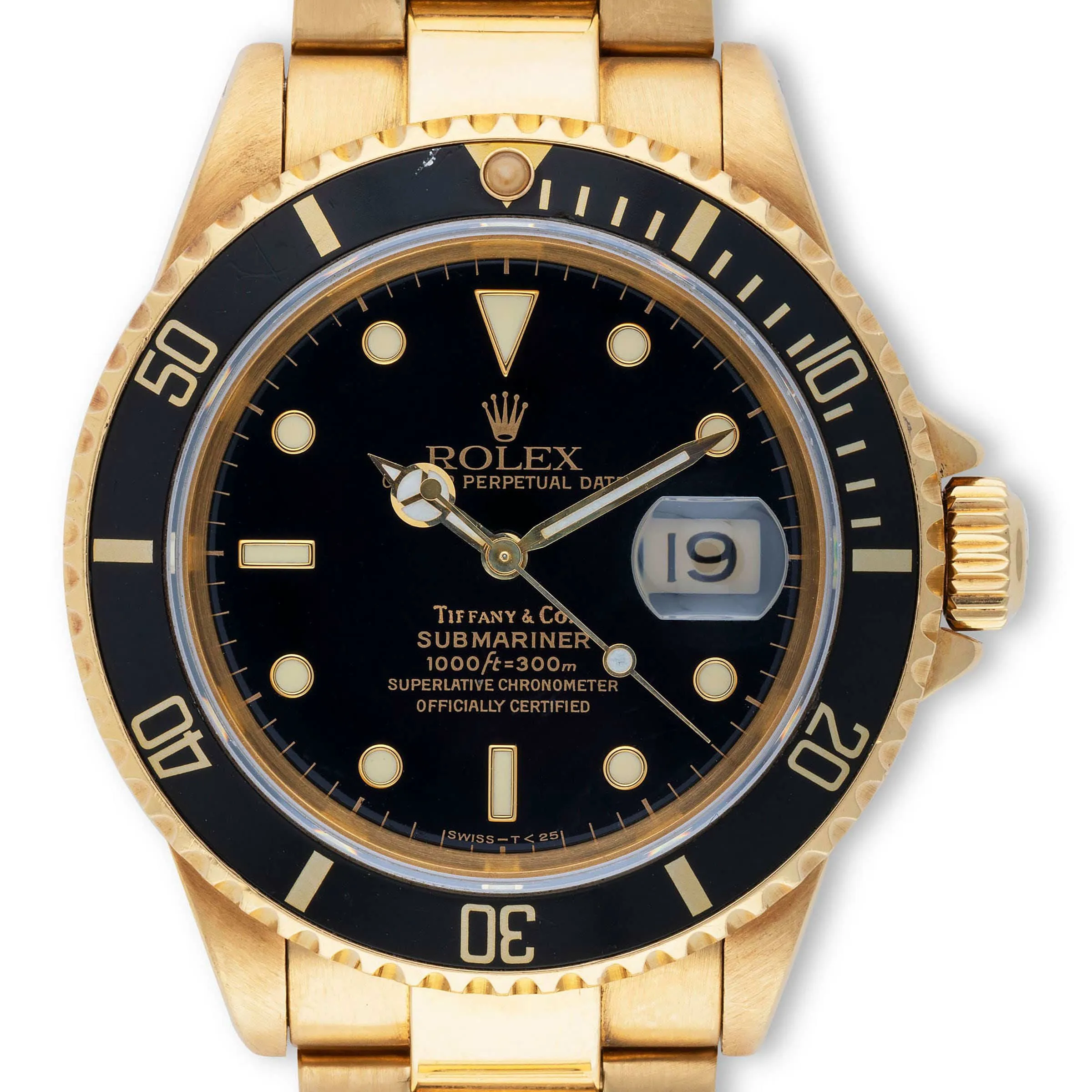 Rolex Submariner 16618 40mm 18k yellow gold Black