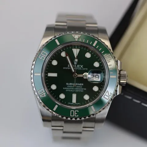 Rolex Submariner 116610LV 40mm Steel Green