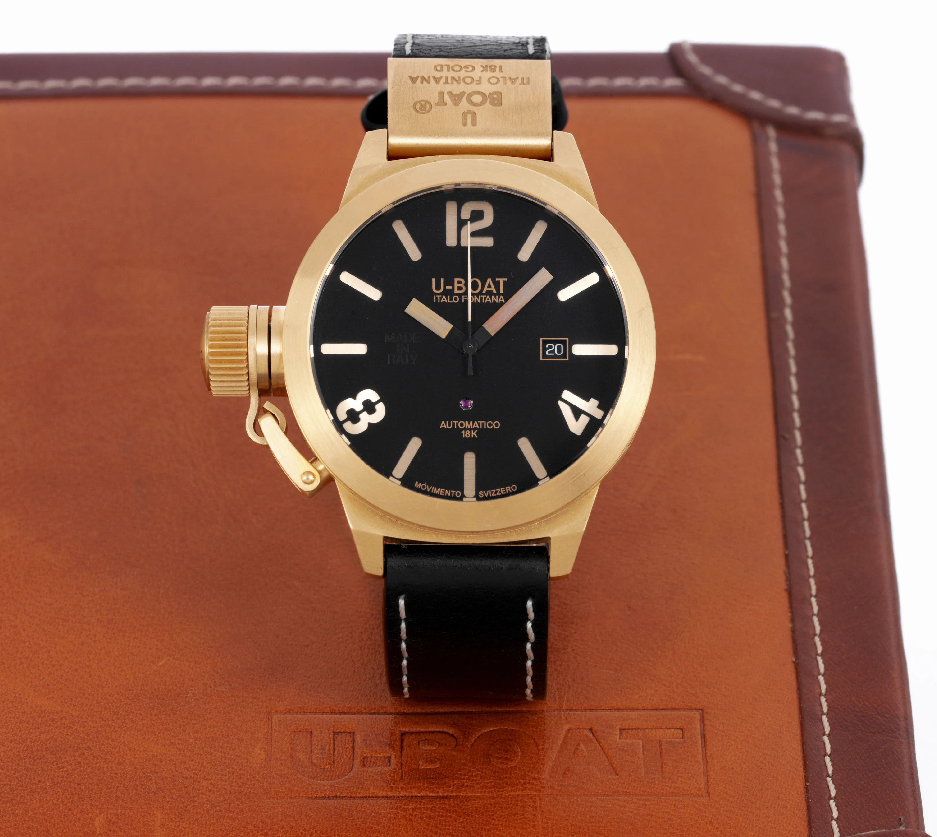 U-Boat 45mm Yellow gold Black