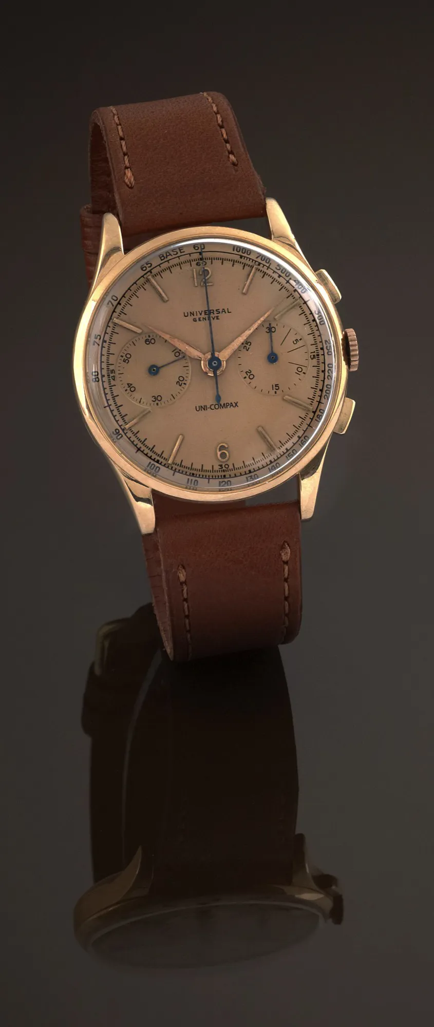 Universal Genève Uni-Compax 124103 37mm Rose gold Salmon