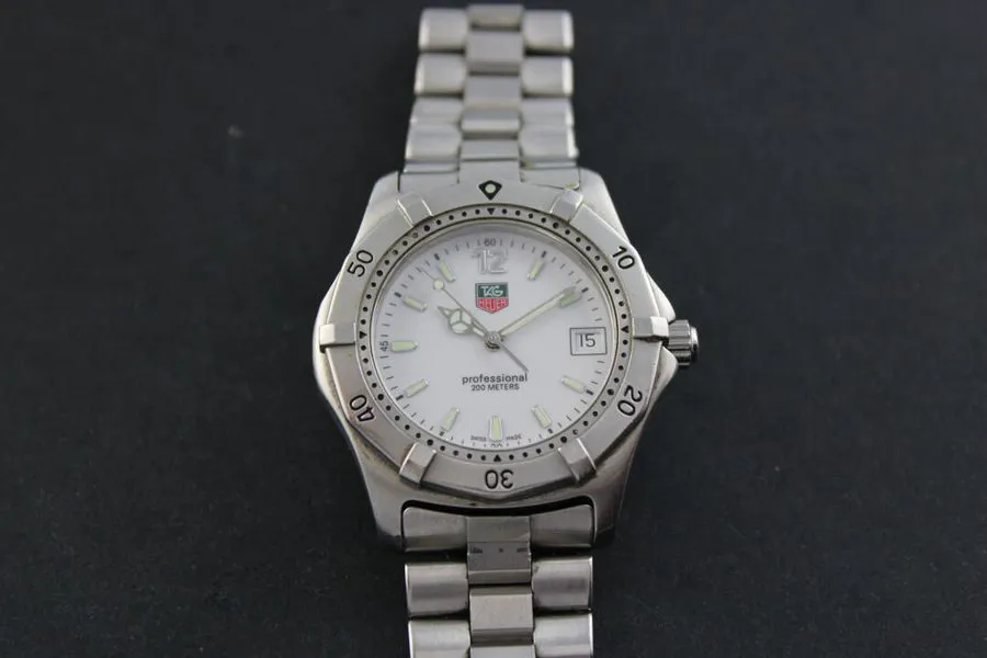 TAG Heuer Professional WK1111-0 36mm Stainless steel White