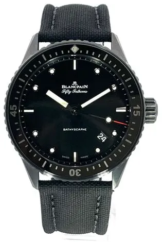 Blancpain Fifty Fathoms 5000-0130-B52A 43.6mm Ceramic Black