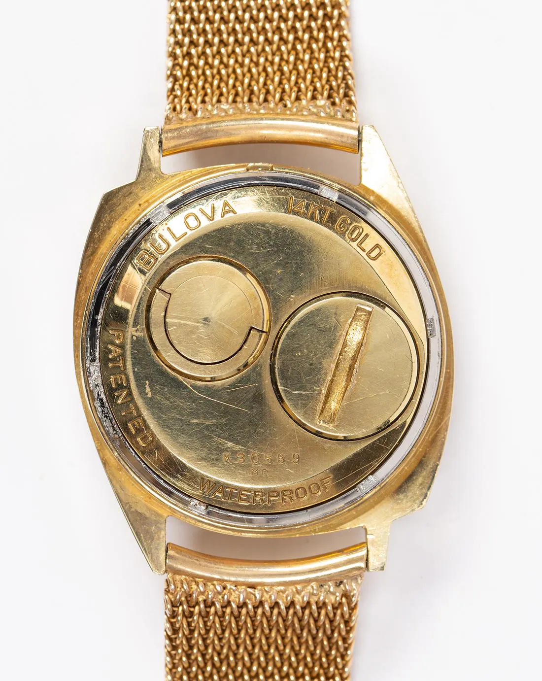 Bulova 214 Yellow gold Silver 1