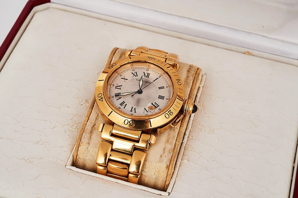 Cartier Pasha 1021 38mm Yellow gold Silver 2