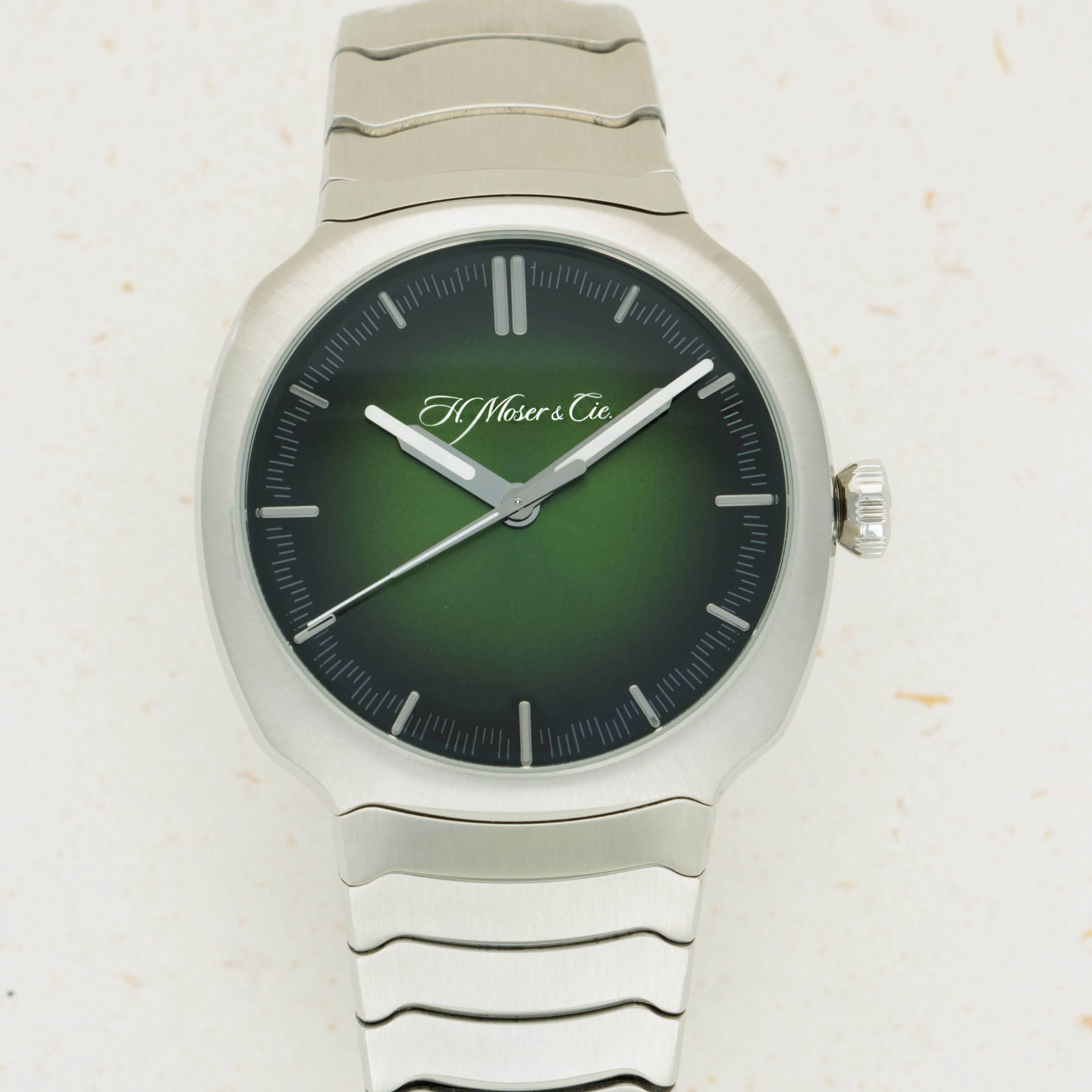 H. Moser & Cie. Streamliner 6200-1200 40mm Stainless steel Green