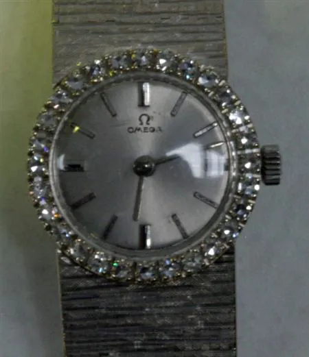 Omega White gold Silver