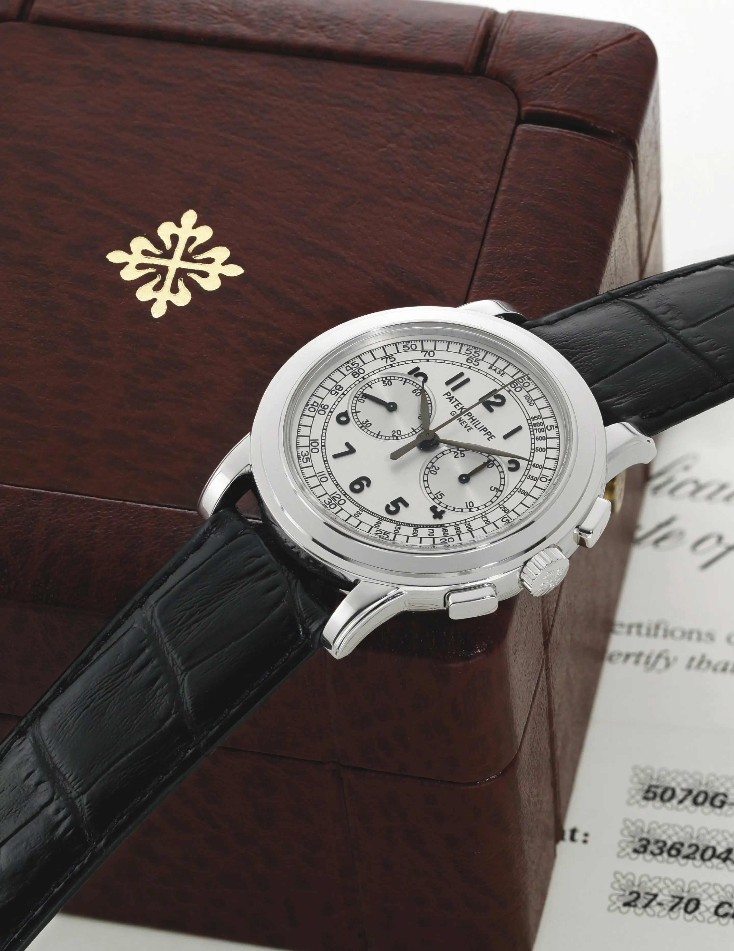 Patek Philippe Chronograph 5070 G 42mm White gold Silver