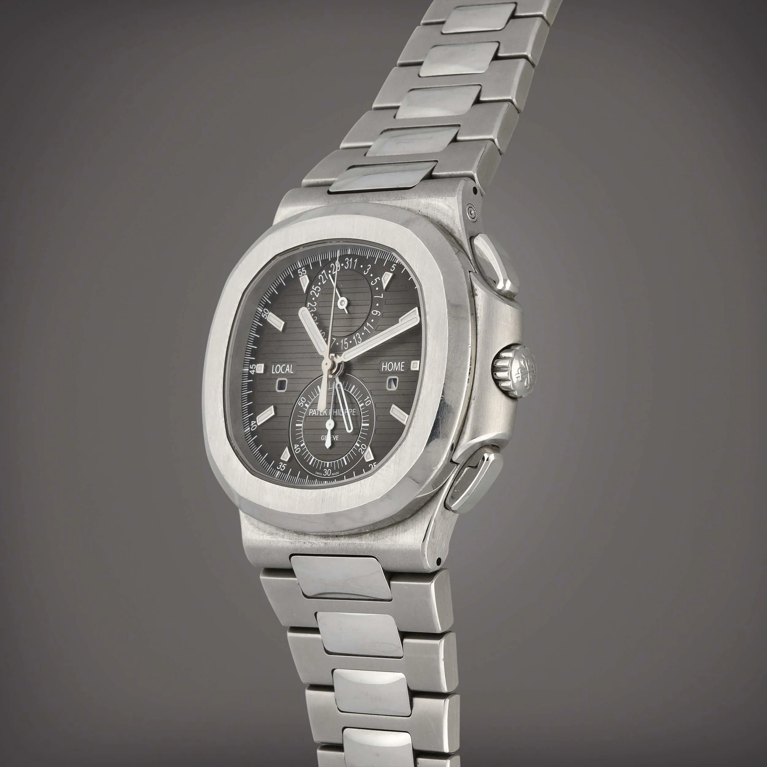 Patek Philippe Nautilus 5990/1A 40.5mm Stainless steel Gray