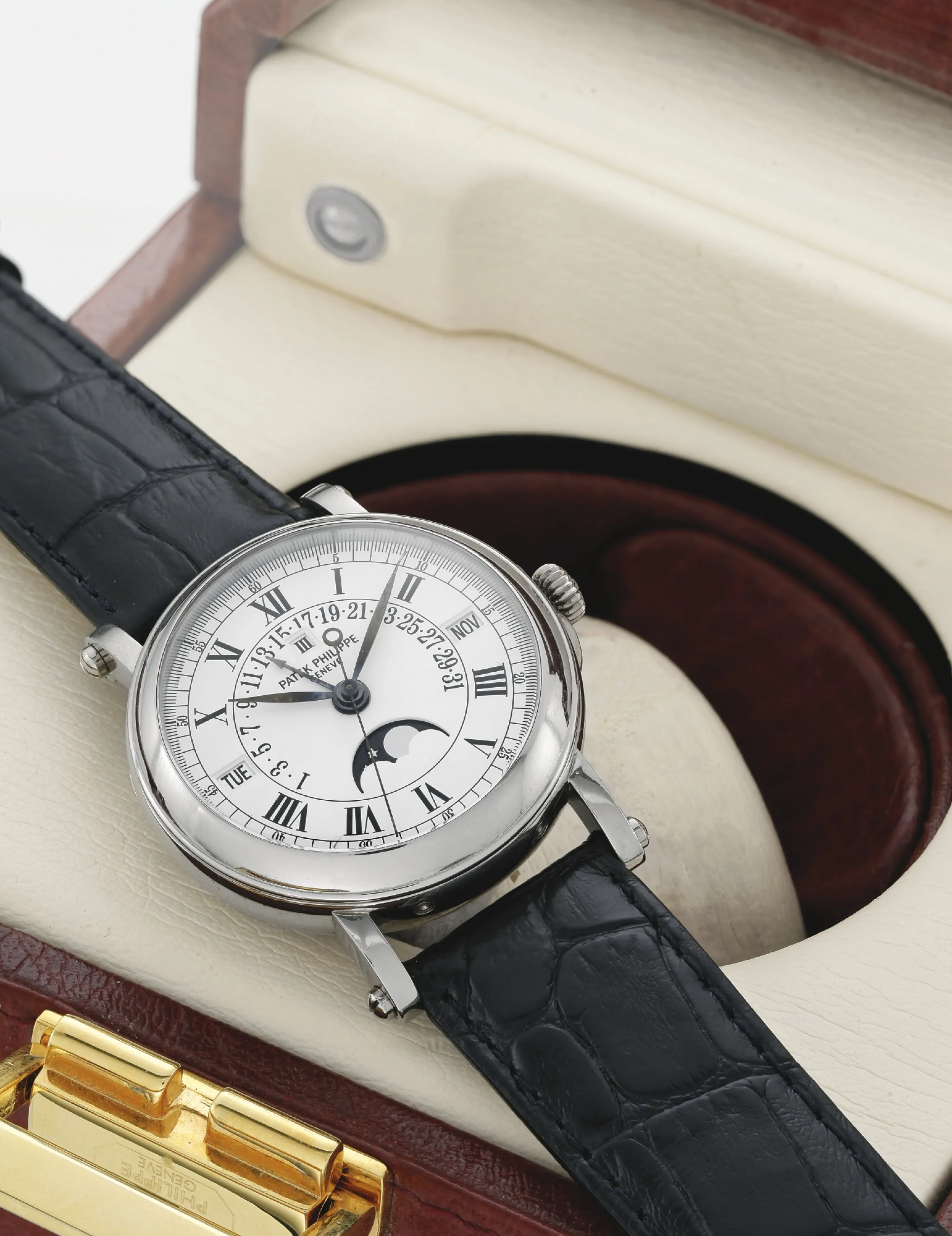 Patek Philippe Perpetual Calendar 5059G 36mm White gold White