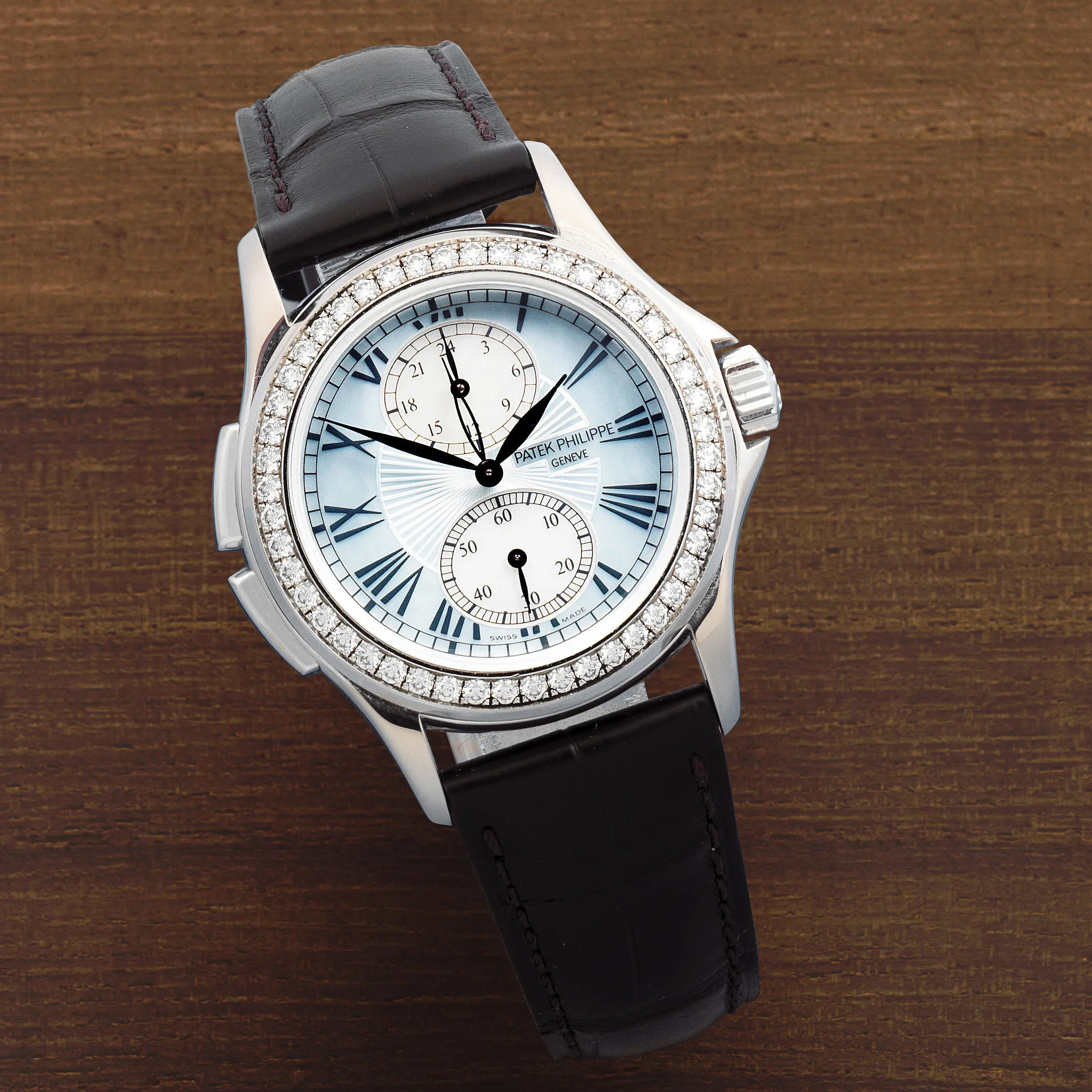 Patek Philippe Calatrava 4934 36mm White gold and Diamond Mother-of-pearl