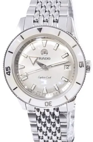 Rado Captain Cook R32500013 37mm White