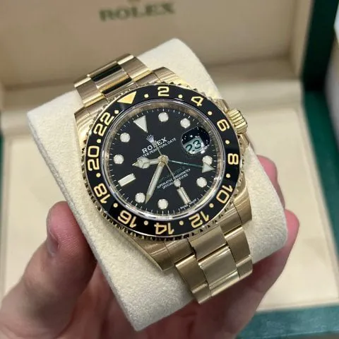 Rolex GMT-Master II 116718LN 40mm Yellow gold Black