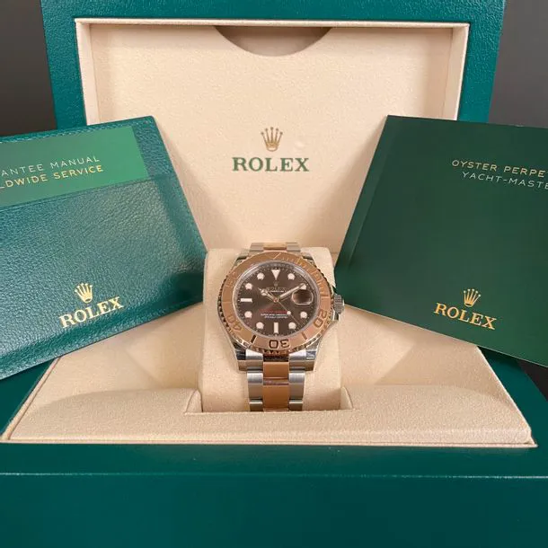 Rolex Yacht-Master 40 126621 40mm Rose gold Brown