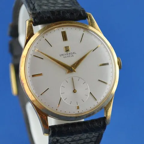 Universal Genève 34mm Yellow gold White