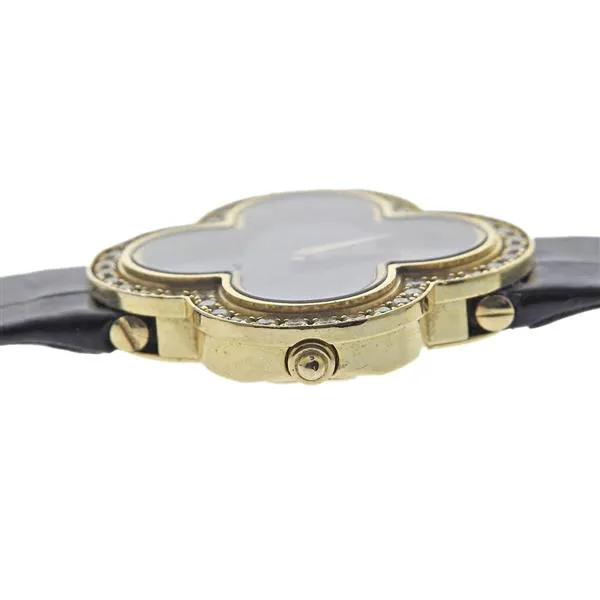 Van Cleef & Arpels Alhambra HH88358 30mm Yellow gold Black 2