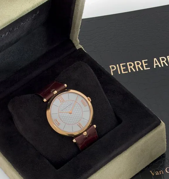 Van Cleef & Arpels Pierre Arpels 42mm Rose gold White