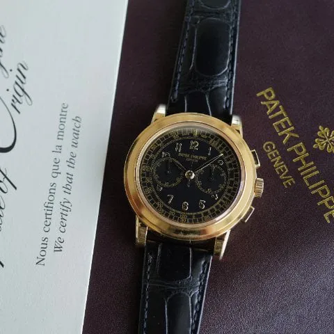 Patek Philippe Chronograph 5070J-001 42mm Yellow gold Black